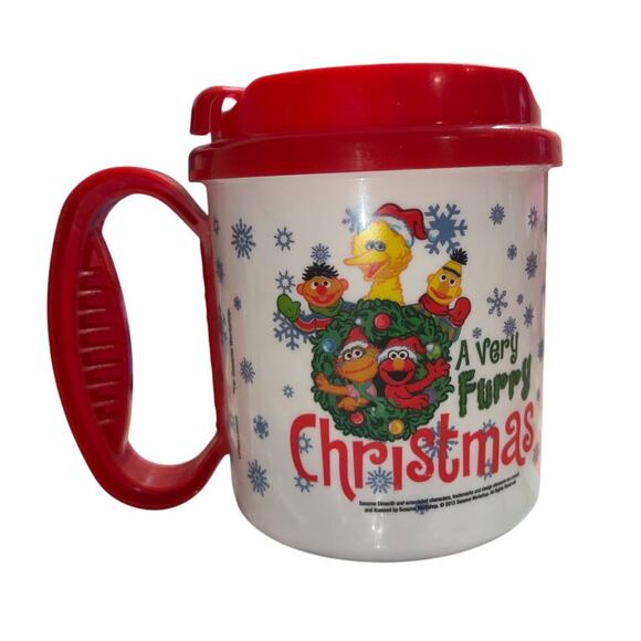 Sesame Place A Very Furry Christmas Insulated Mug with Lid Elmo Big Bird Zoe - Picture 1 of 7